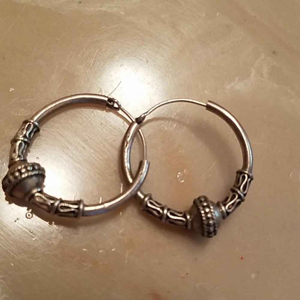 Antique design pierced hoops